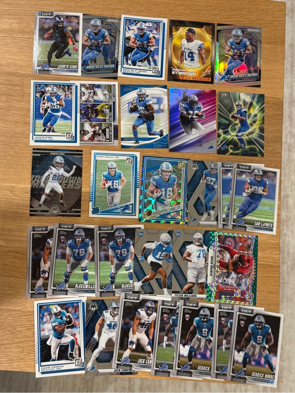 Lot of Detroit Lions Football Cards - Jared Goff, Amon-Ra St. Brown & More